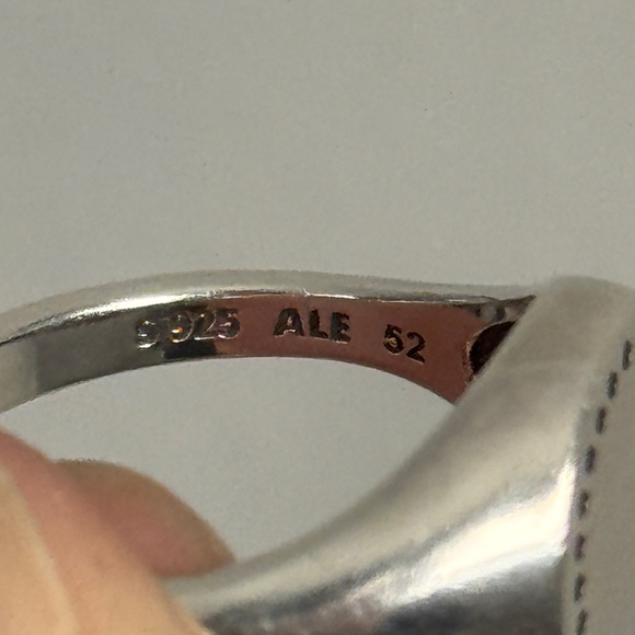 Pandora circle signet sterling silver ring with cubic zirconia size 52 / 6.5 - Picture 3 of 3